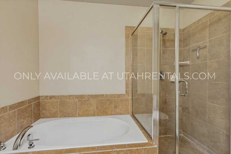 Spacious & Stylish 4-Bedroom Home in Desirable Neighborhood | Available Now! property image