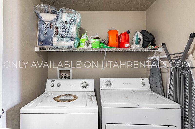 Private Room at Lanai Apartments property image