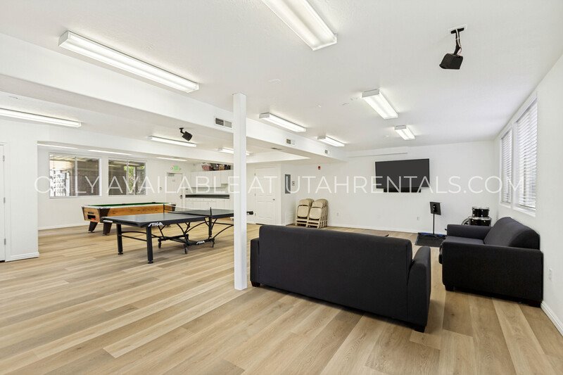 Private Room at Lanai Apartments property image