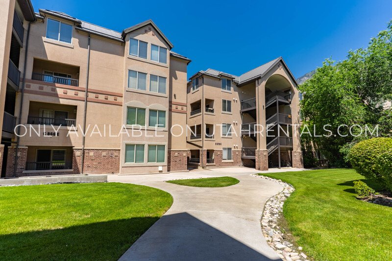 Private Room at Lanai Apartments property image