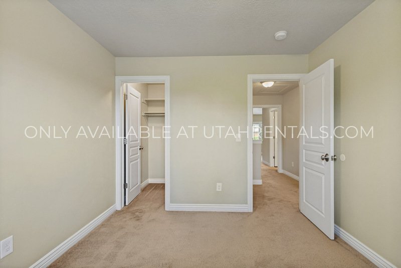Spacious & Stylish 4-Bedroom Home in Desirable Neighborhood | Available Now! property image