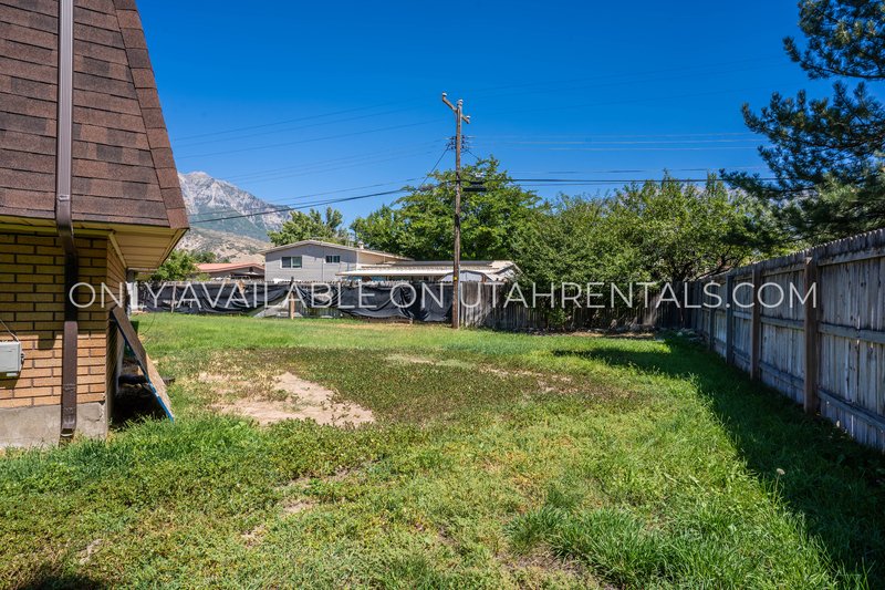 2 Bedroom 1 Bathroom Apartment in the heart of Orem! property image