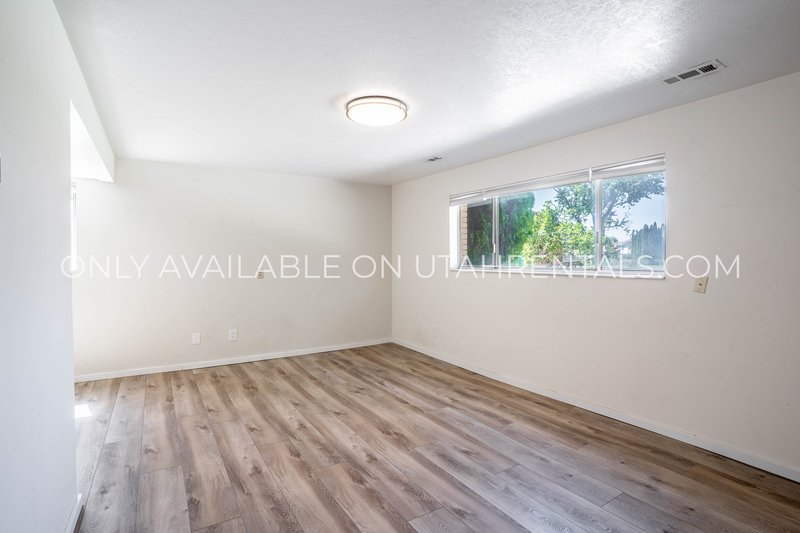 2 Bedroom 1 Bathroom Apartment in the heart of Orem! property image