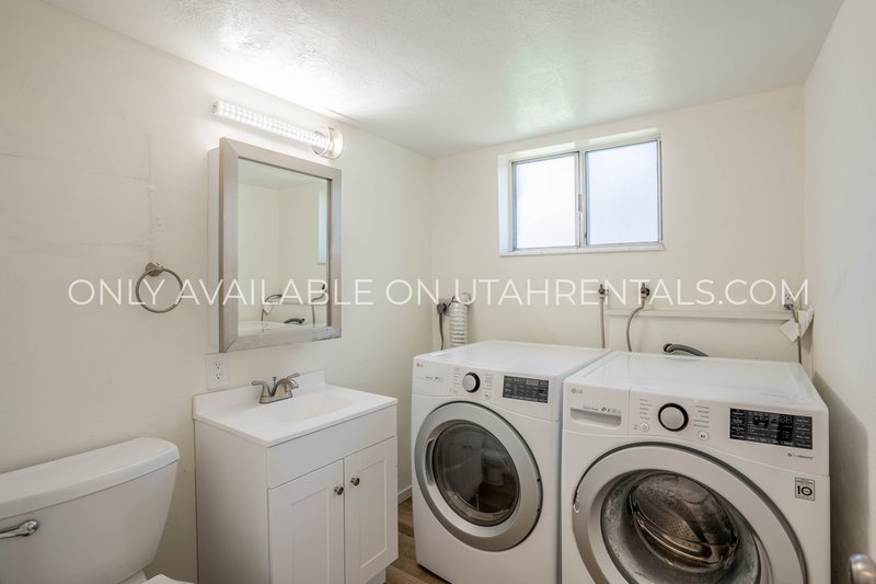2 Bedroom 1 Bathroom Apartment in the heart of Orem! property image