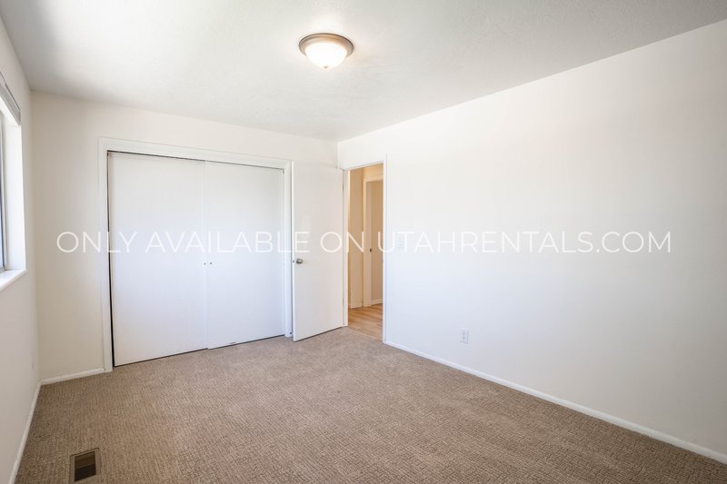 2 Bedroom 1 Bathroom Apartment in the heart of Orem! property image