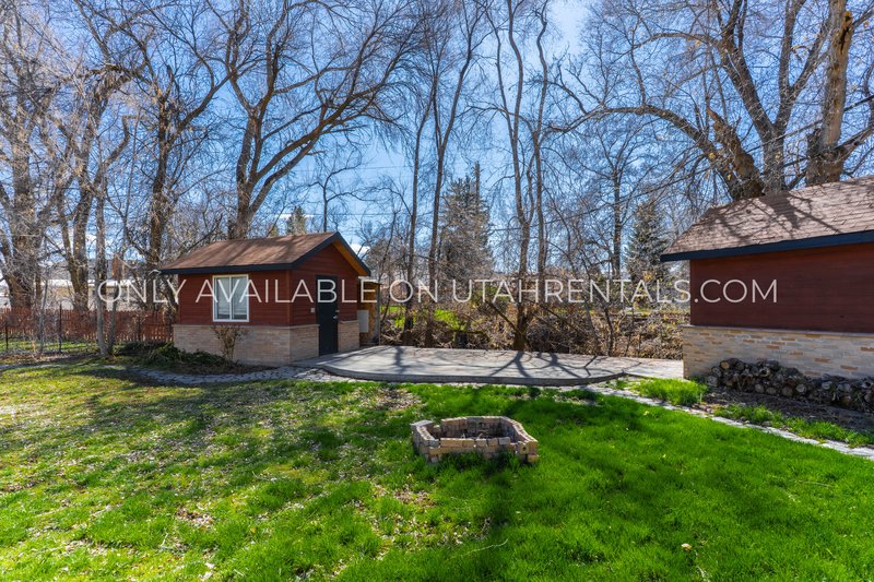 Charming 3-Bedroom Home in Springville – Backs Up to Hobble Creek! property image