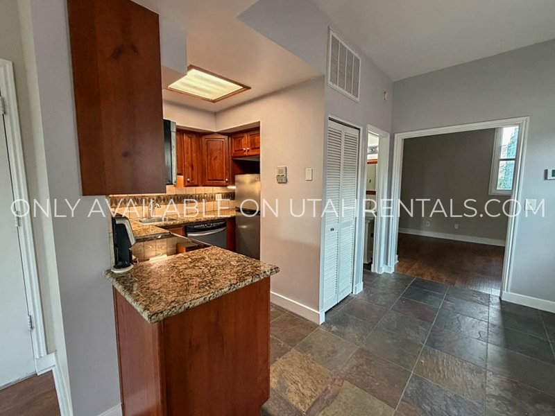 218 W North Temple Apt W8 property image