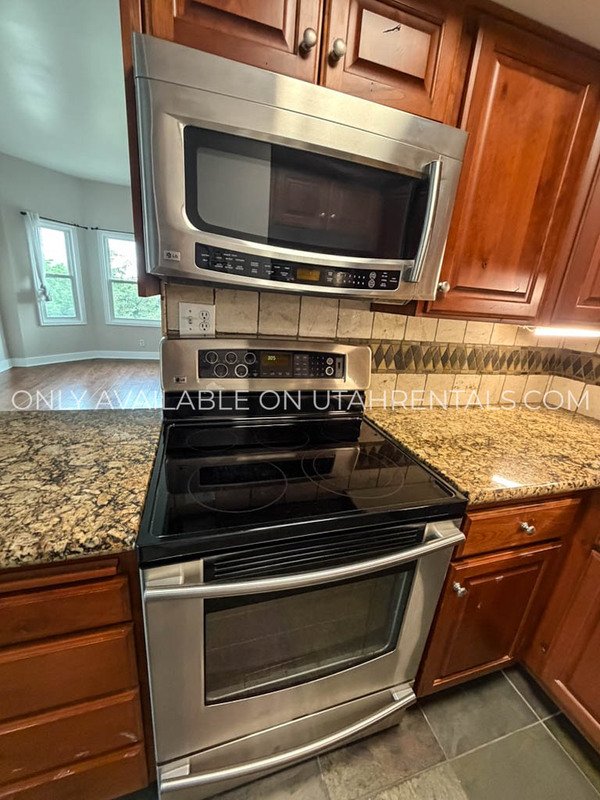 218 W North Temple Apt W8 property image