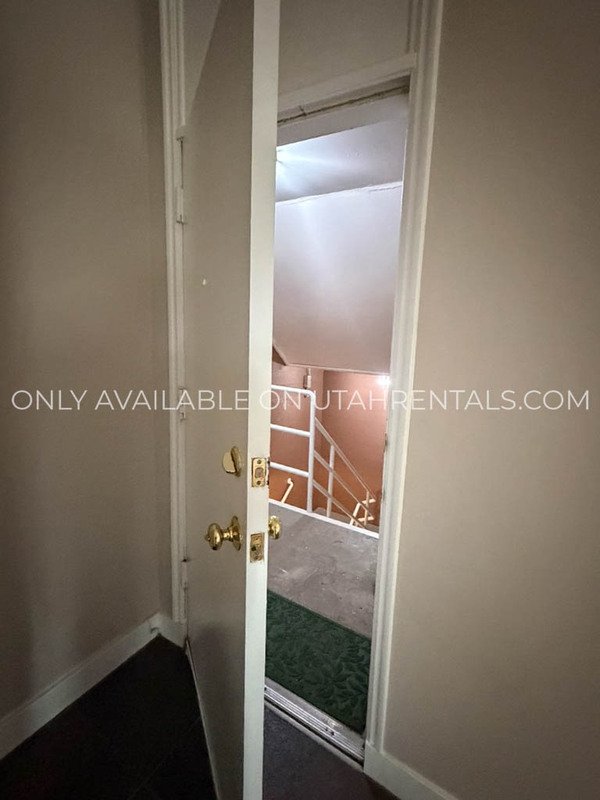 218 W North Temple Apt W8 property image