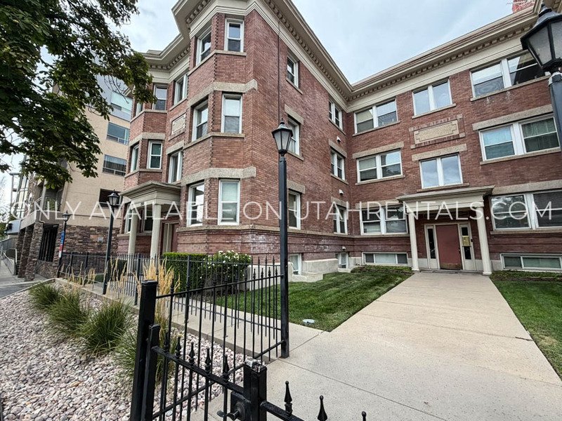 218 W North Temple Apt W8 property image