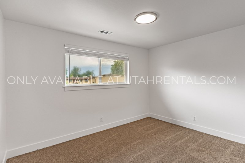 Beautiful & Bright 2-Bedroom Apartment in Unbeatable Orem Location property image