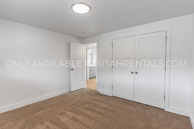 Beautiful & Bright 2-Bedroom Apartment in Unbeatable Orem Location property image