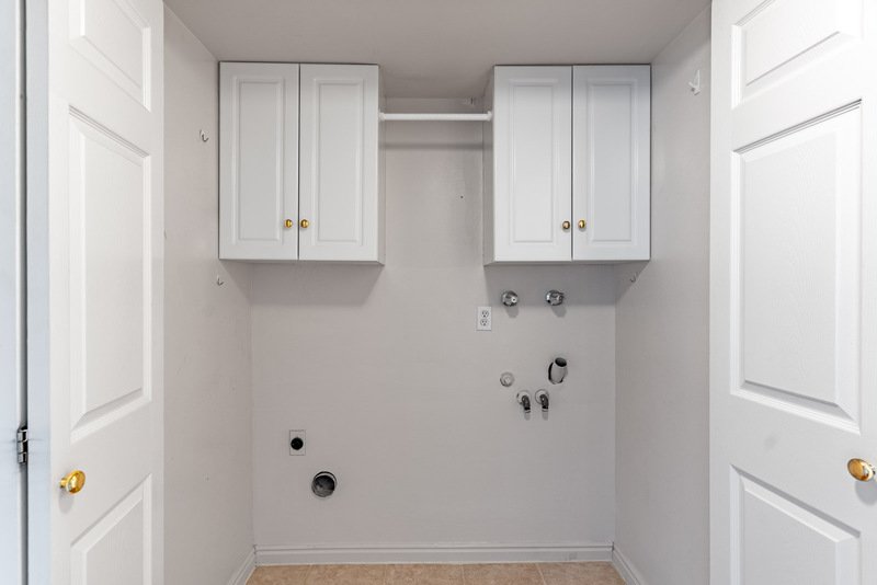 MOVE IN SPECIAL!! Beautiful Condo in Gated Community in Murray! property image