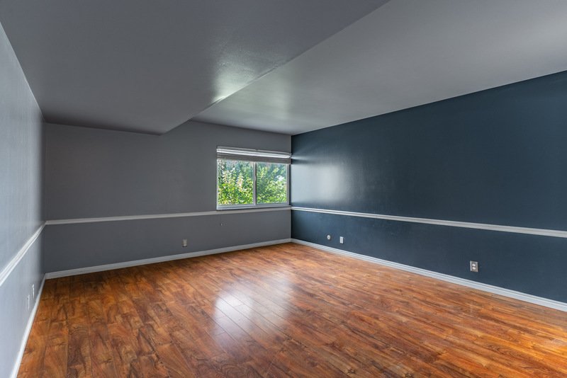 MOVE IN SPECIAL!! Beautiful Condo in Gated Community in Murray! property image