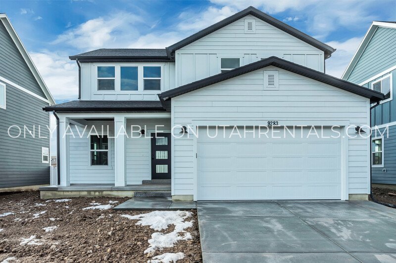 EXECUTIVE HOME IN EAGLE MOUNTAIN | SCENIC MOUNTAIN property image