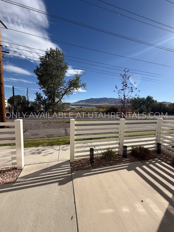 Spacious 4 BD / 3 BA Home in Saratoga Springs property image