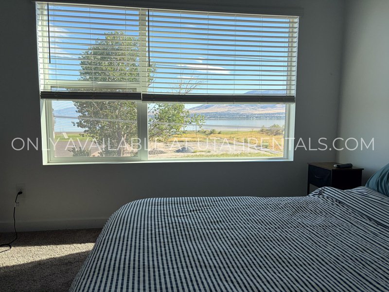 Spacious 4 BD / 3 BA Home in Saratoga Springs property image