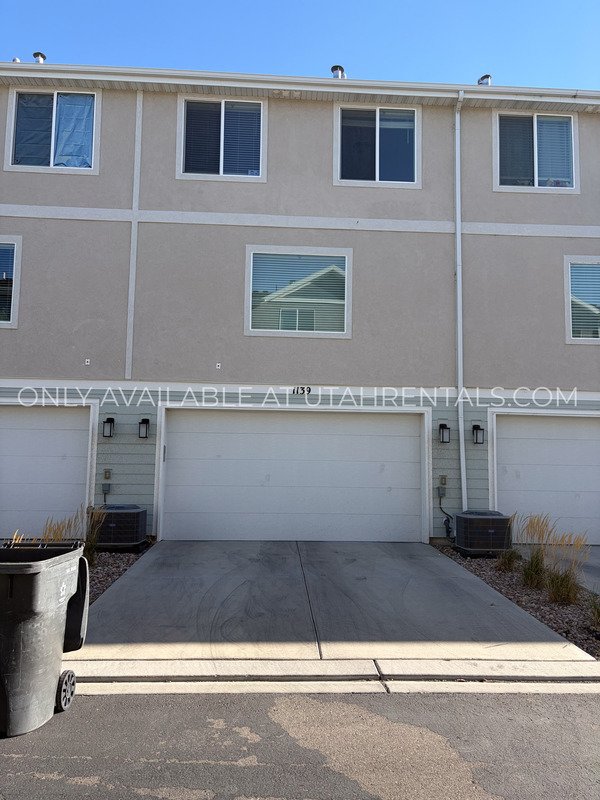 Spacious 4 BD / 3 BA Home in Saratoga Springs property image