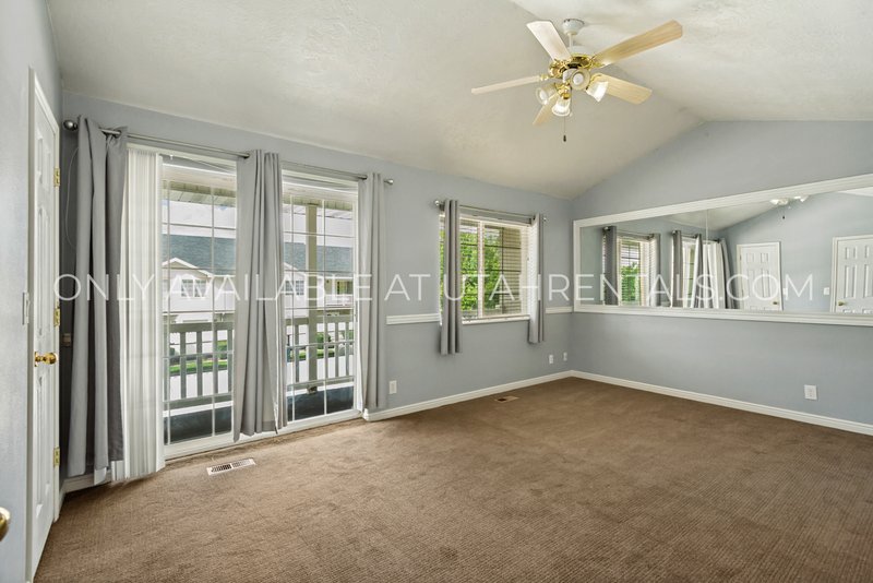 Deer Haven 4 Bed 3.5 Bath Townhome property image