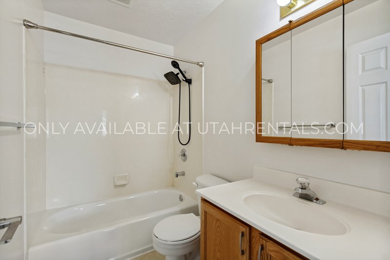 Deer Haven 4 Bed 3.5 Bath Townhome property image