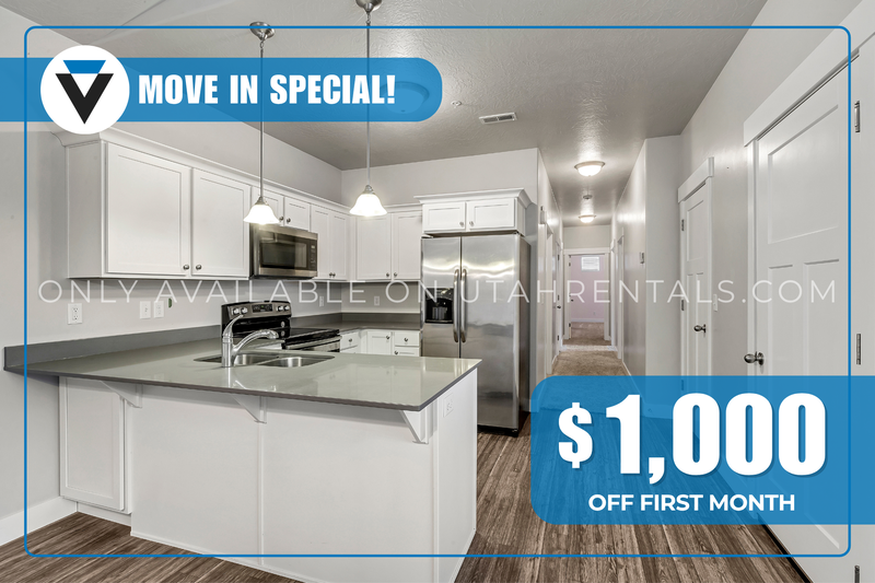 Bright Condo at Water's Edge property image