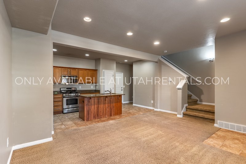 Spacious & Low-Maintenance Lehi Townhome property image
