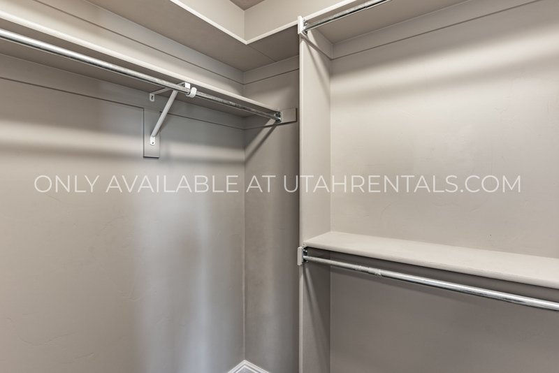 Spacious & Low-Maintenance Lehi Townhome property image