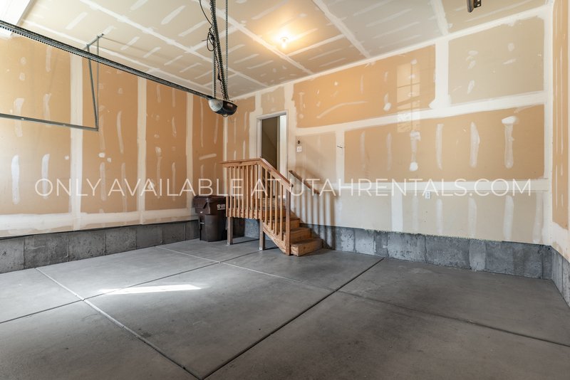 Spacious & Low-Maintenance Lehi Townhome property image