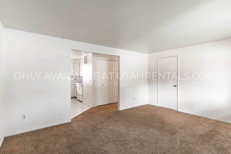 Beautiful multiplex apartment in Orem on Main St! property image