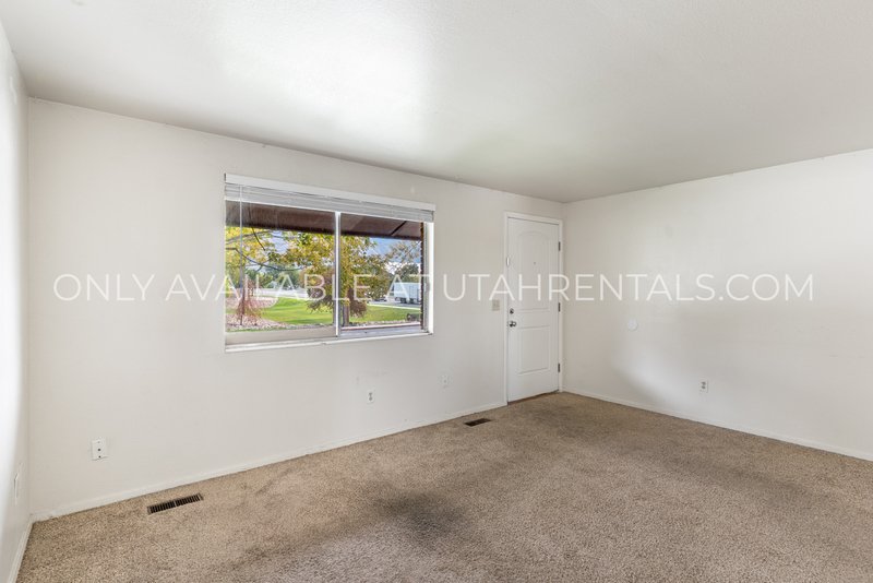 Beautiful multiplex apartment in Orem on Main St! property image