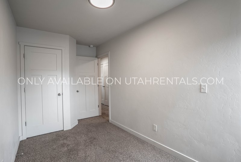 Beautiful 3-Bedroom Vineyard Townhome – Premium Community Amenities! property image