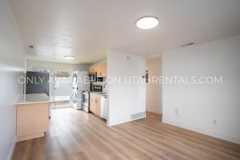 Pet-Friendly & Move-In Ready 2-Bedroom Apartment – Prime Location! property image