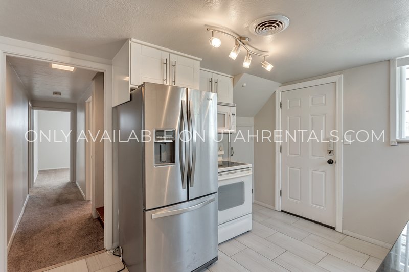 2-Bed Basement Apt – Prime Salt Lake Location! property image