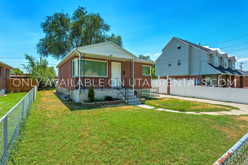 2-Bed Basement Apt – Prime Salt Lake Location! property image