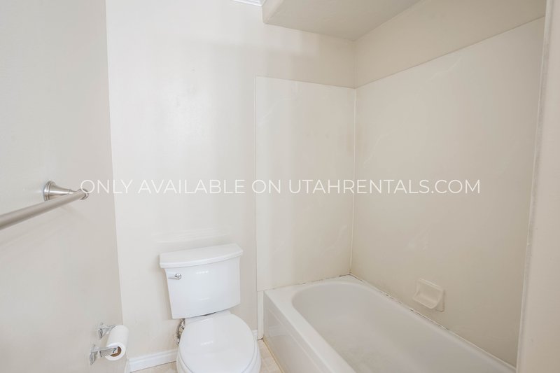 Bright, Cozy 2-Bed Condo in Prime Provo Location! property image