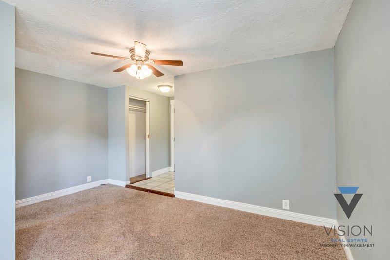 PET FRIENDLY UPSTAIRS UNIT FOR RENT property image