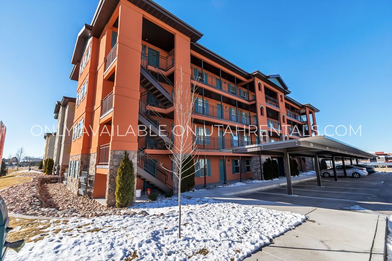 Modern Condo Off I-15 in Orem property image