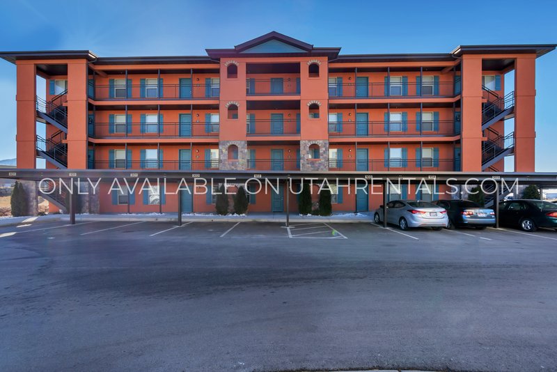 Modern Condo Off I-15 in Orem property image