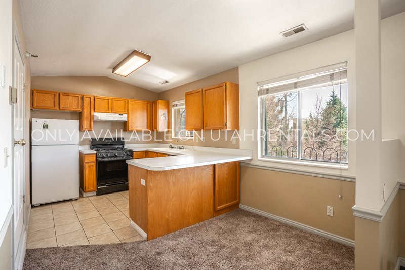 2 Bed 1 Bath Condo in Provo property image