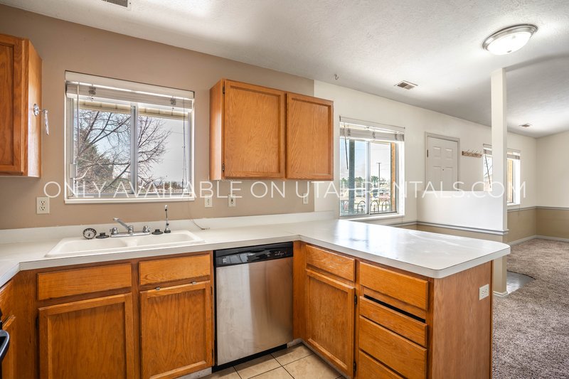 2 Bed 1 Bath Condo in Provo property image