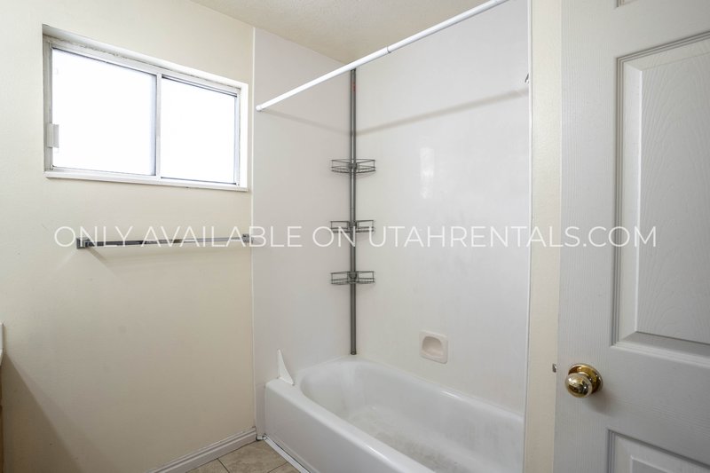2 Bed 1 Bath Condo in Provo property image