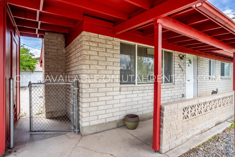 Spacious Home with Large Yard & 2-Car Garage property image