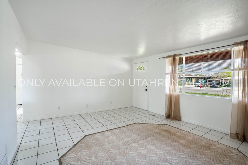 Spacious Home with Large Yard & 2-Car Garage property image