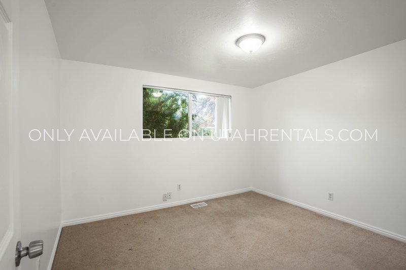 Spacious Home with Large Yard & 2-Car Garage property image