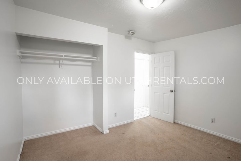 Spacious Home with Large Yard & 2-Car Garage property image