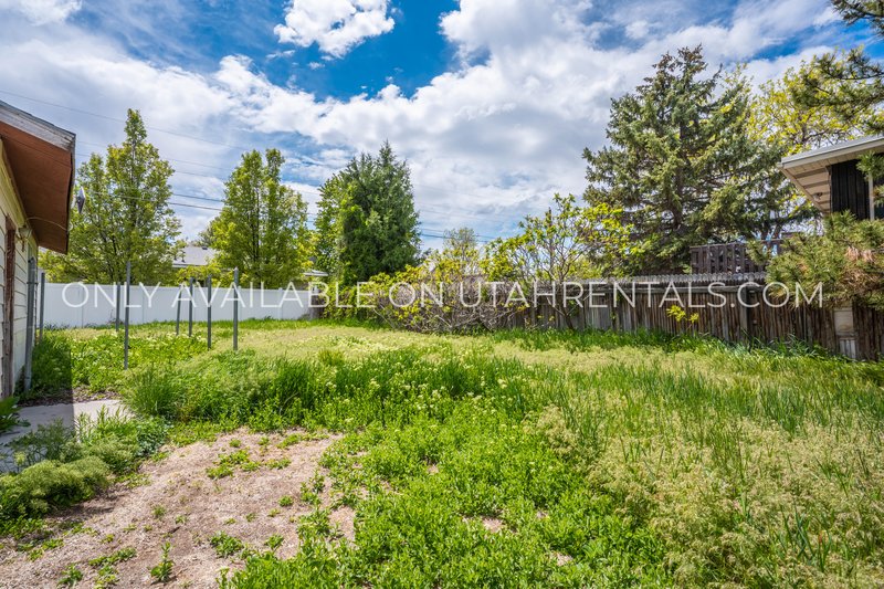 Spacious Home with Large Yard & 2-Car Garage property image